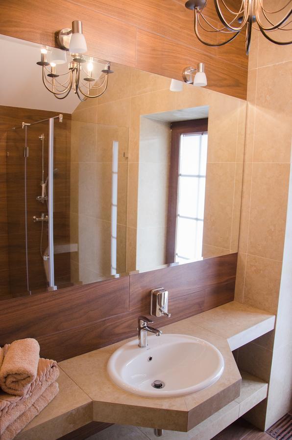 Hotel Petrani Nivki Kijów Zewnętrze zdjęcie