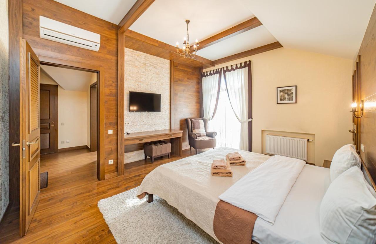 Hotel Petrani Nivki Kijów Zewnętrze zdjęcie